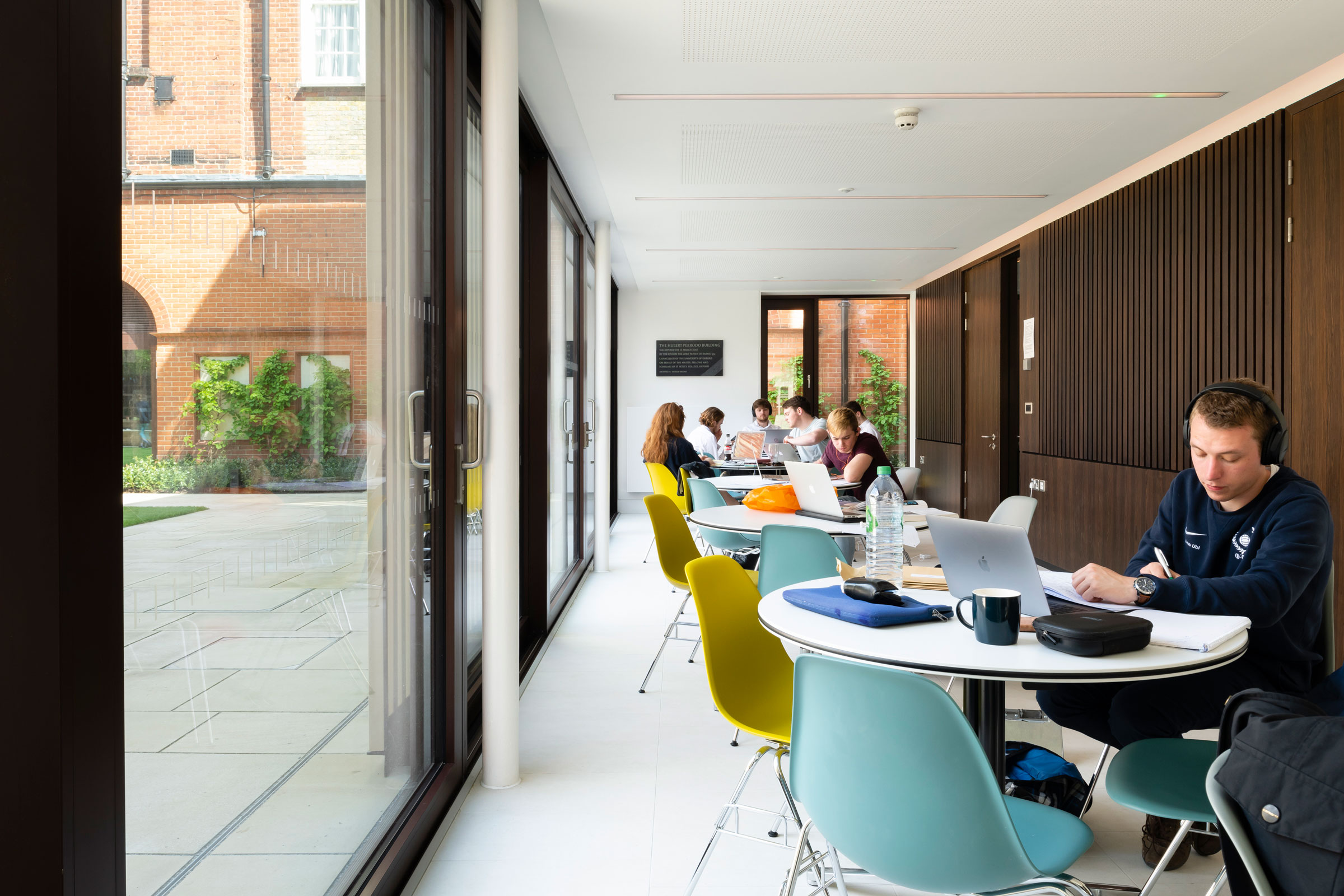 Design Engine Hubert Perrodo Building, St Peter's College internal. Jim Stephenson Copyright